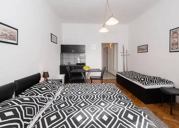 Alabastr Hotel