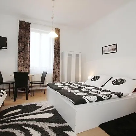 Hotel Alabastr 3*